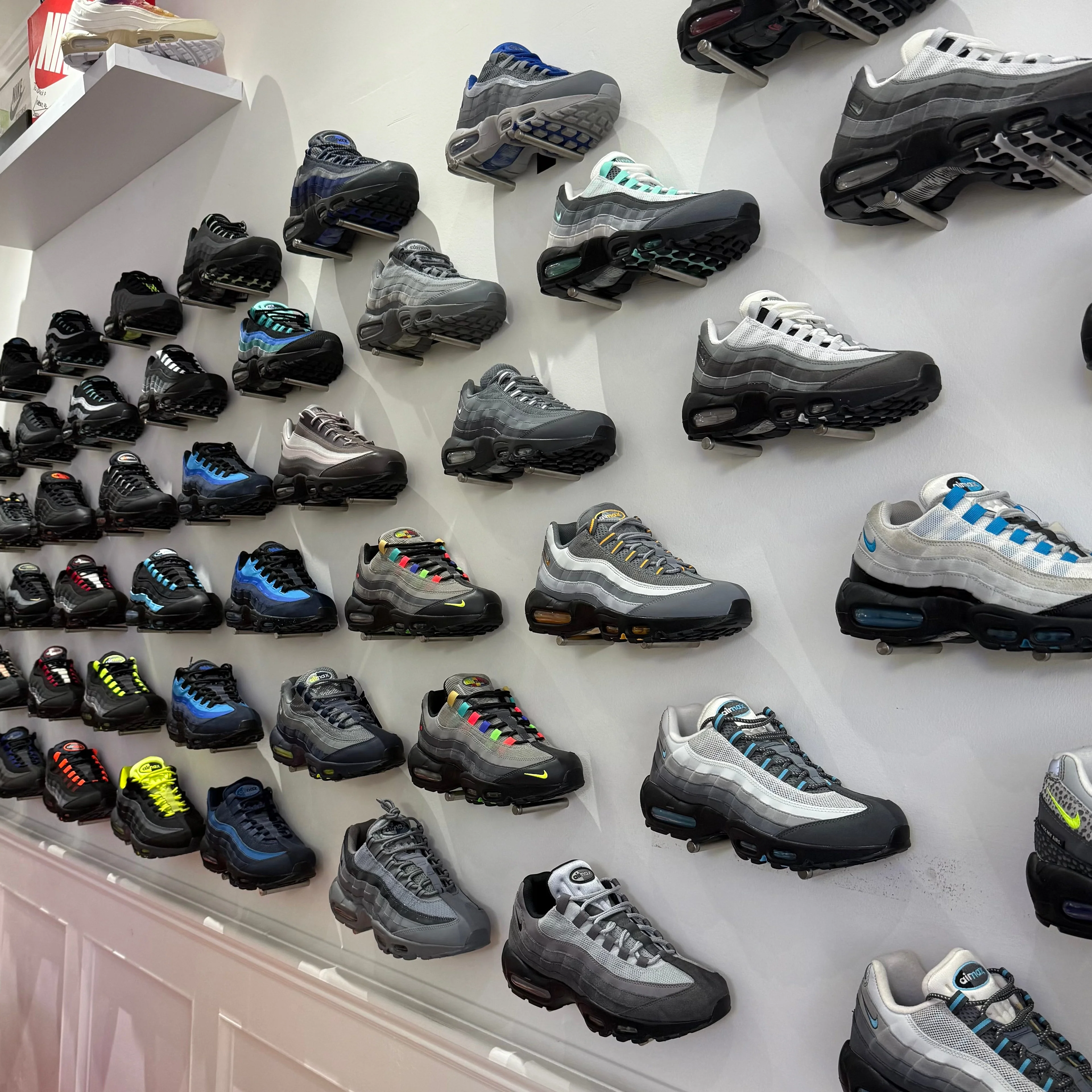 The Air Max 95 Authority